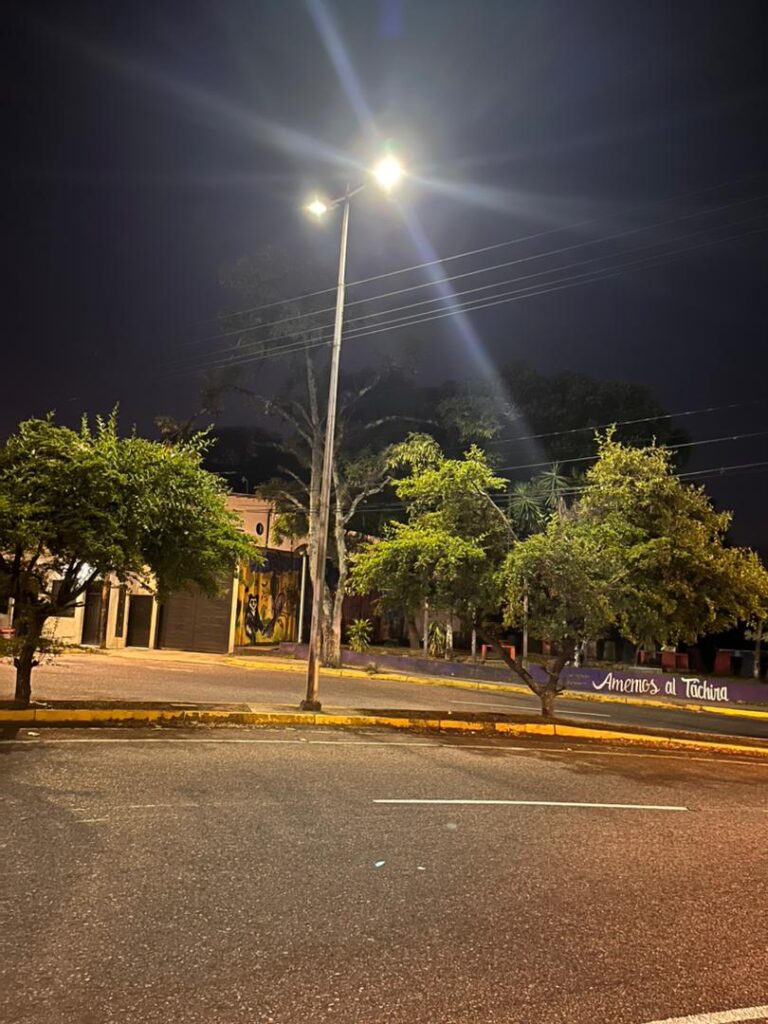 Iluminación Solar Y Alumbrado Publico En San Cristóbal, Tachira